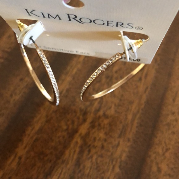 NWT Kim Rodgers rhinestone encrusted gold tone hoop earrings - Picture 13 of 13